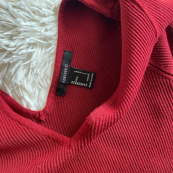 Forever 21 Ribbed Crop Top - Picture 3 of 3